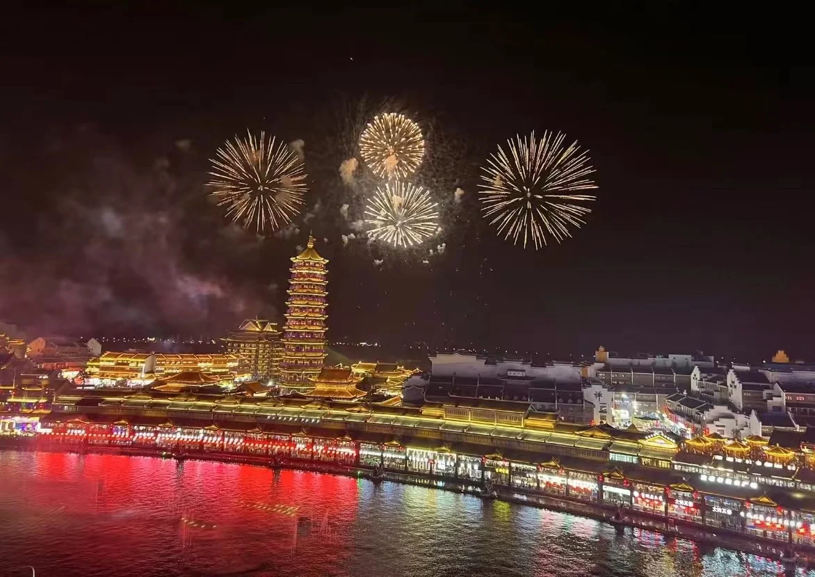 绝美景区Get 看一场免费烟花～