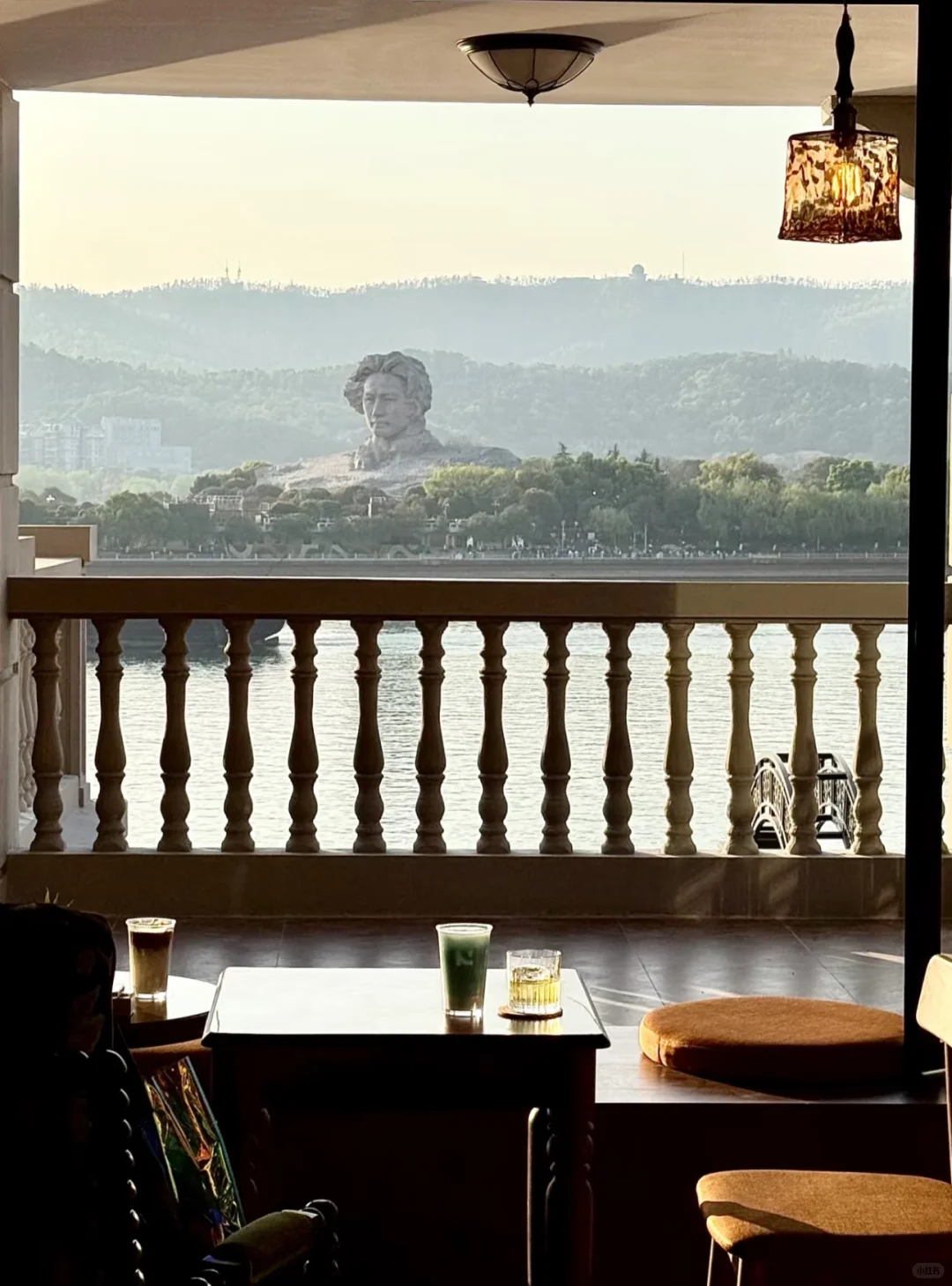 长沙橘子洲旅游攻略：历史、建筑与舌尖之旅