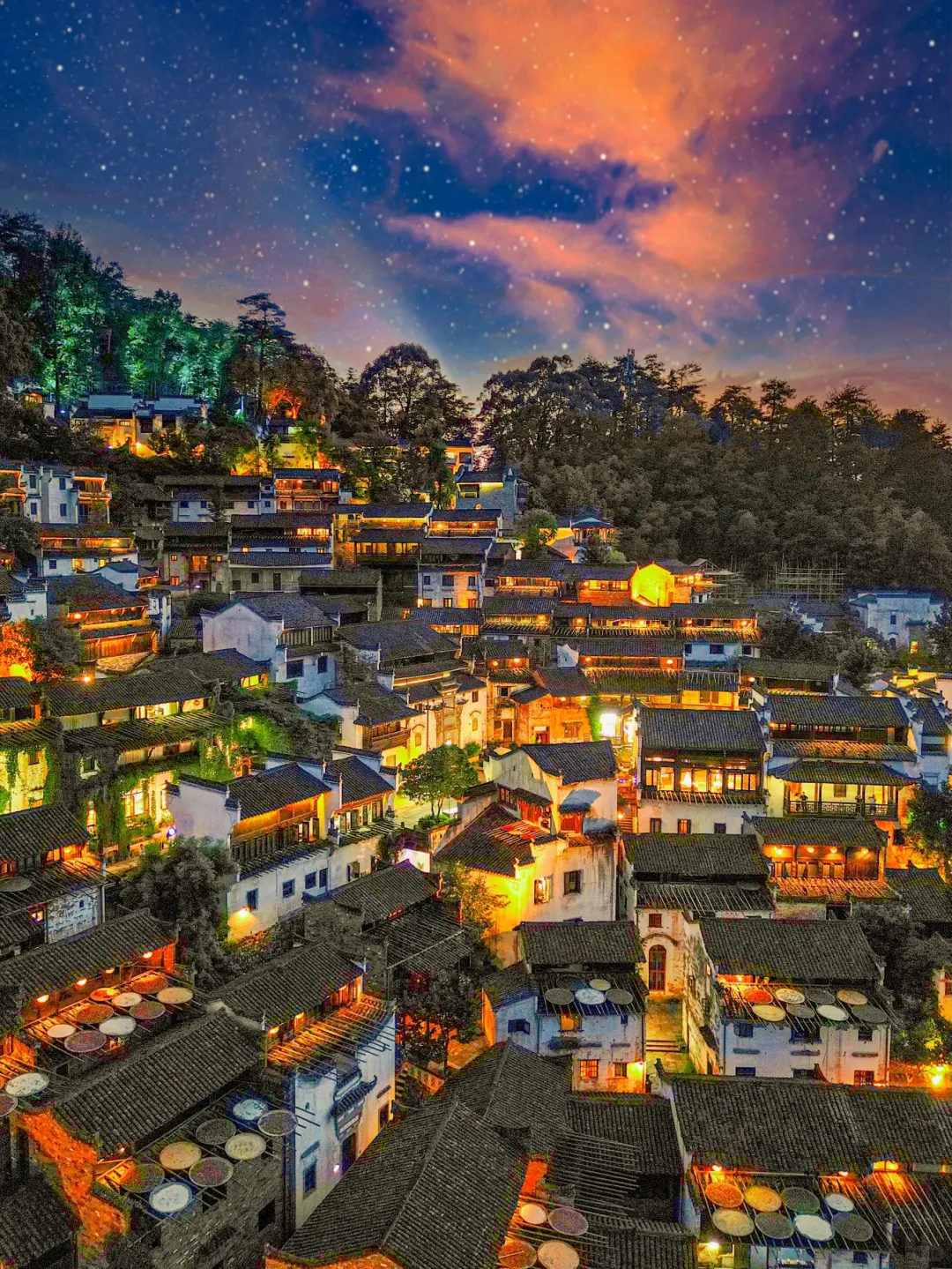 迄今为止，我在国内最喜欢的小城出现了……