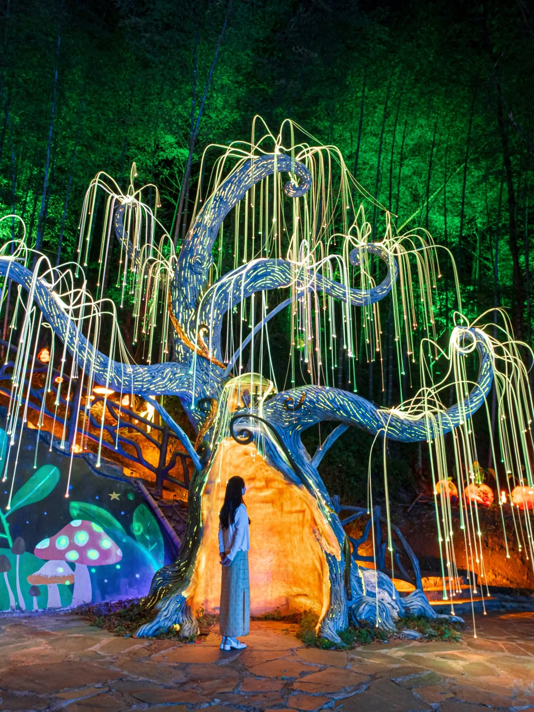 迄今为止，我在国内最喜欢的小城出现了……