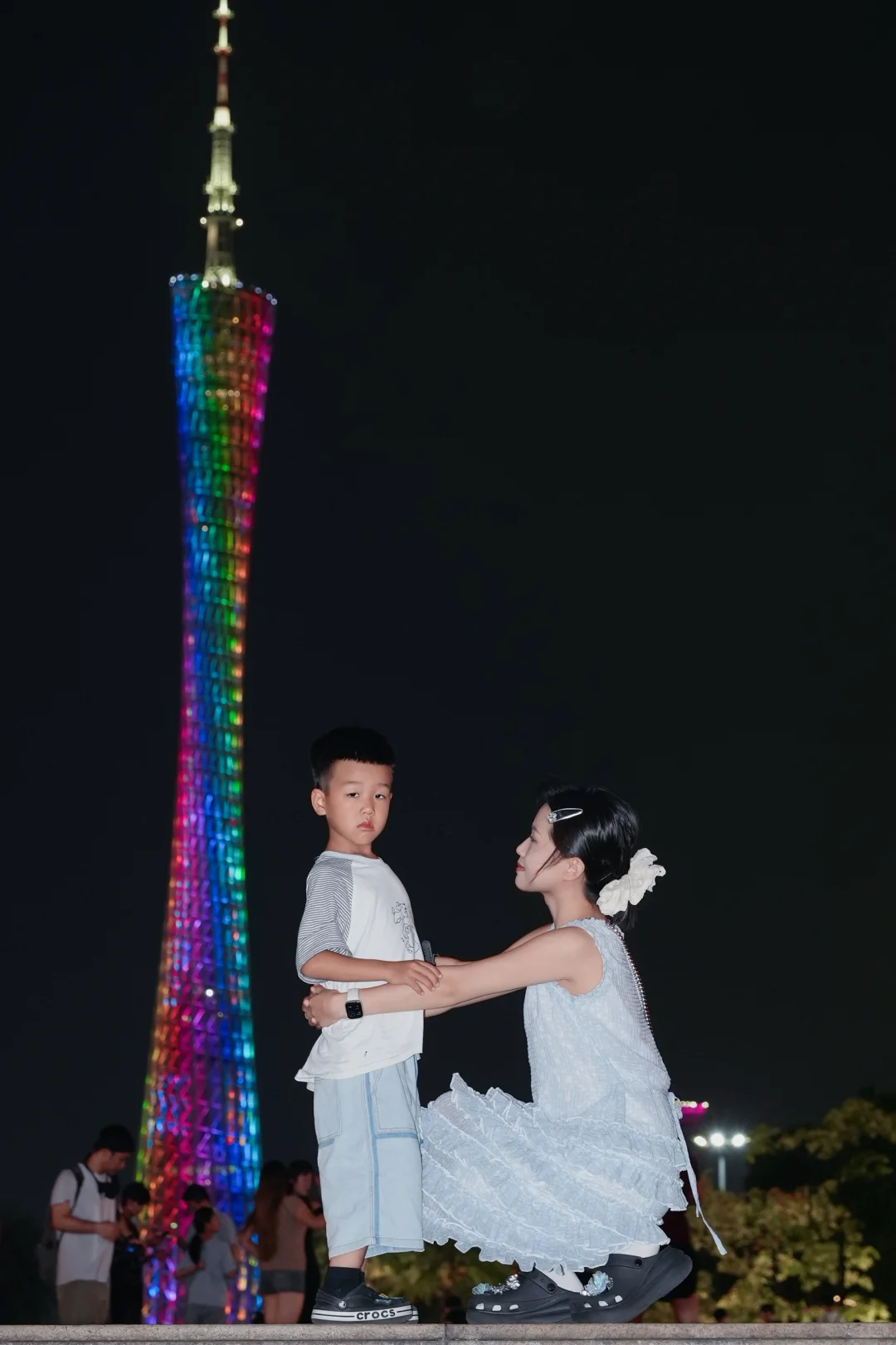 在广州塔10元拍一张的照片值么？