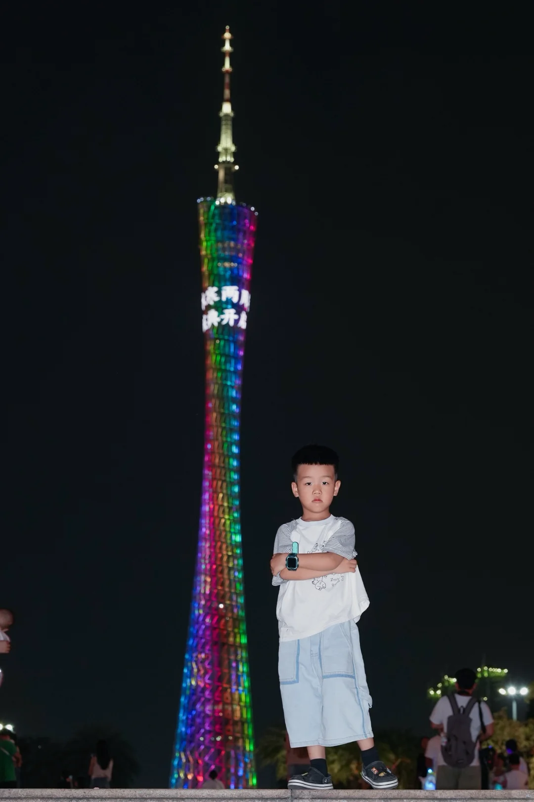 在广州塔10元拍一张的照片值么？