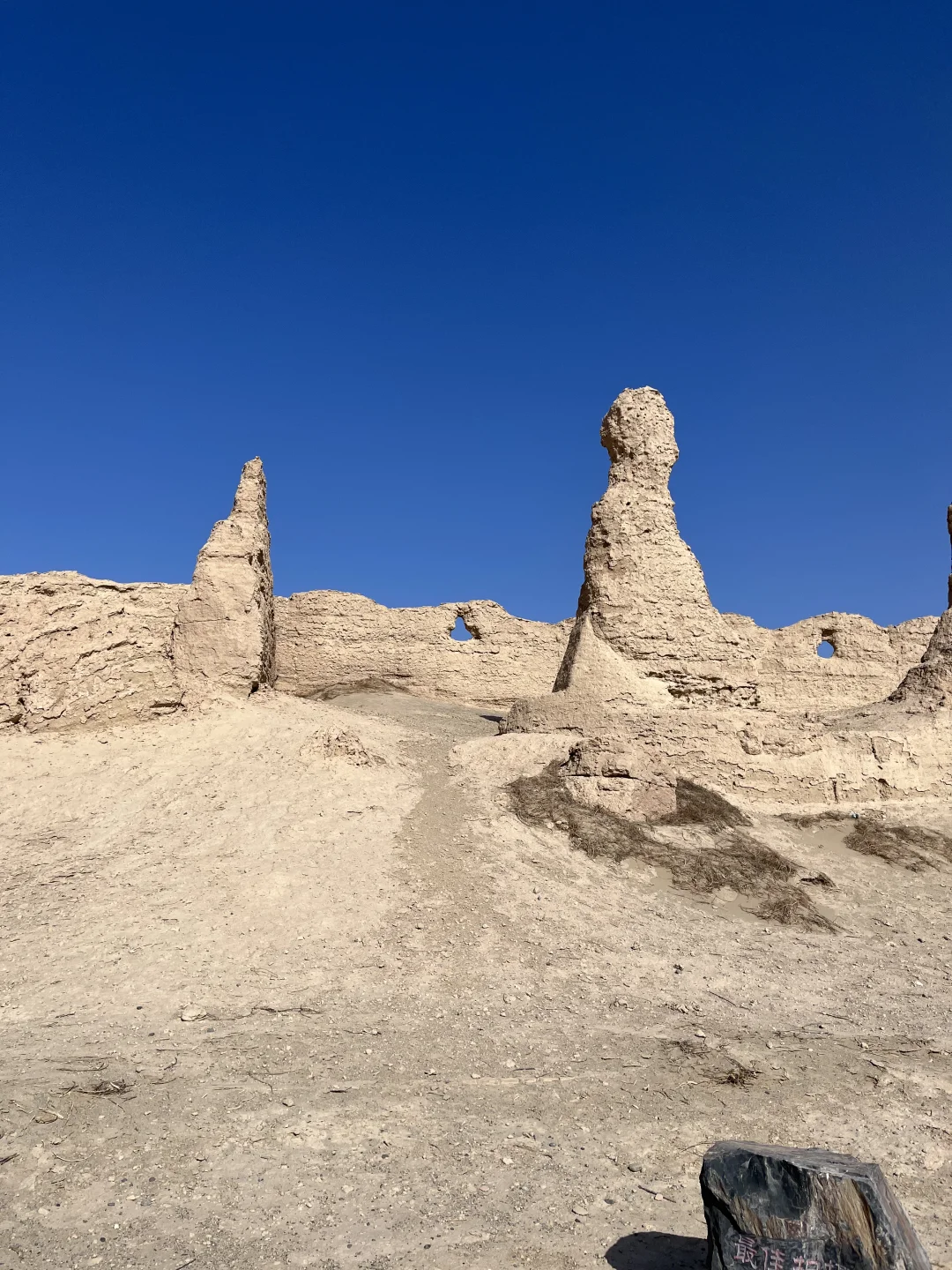 敦煌旅游，凉州词，玉门关，雅丹魔鬼城