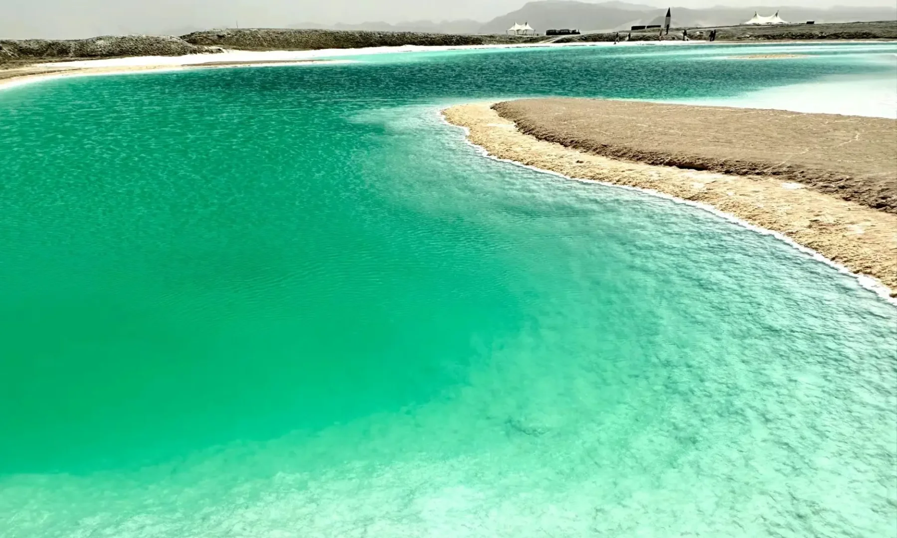 大柴旦翡翠湖，甘青环线的绝美打卡点💧