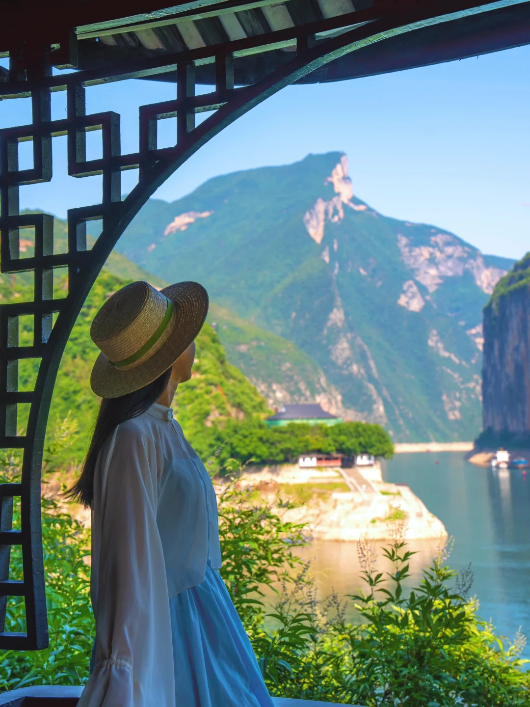 李白没有骗我！回头看“轻舟已过万重山”