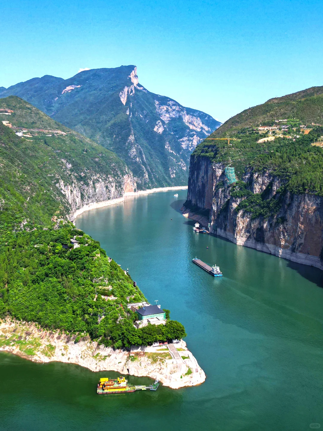 李白没有骗我！回头看“轻舟已过万重山”