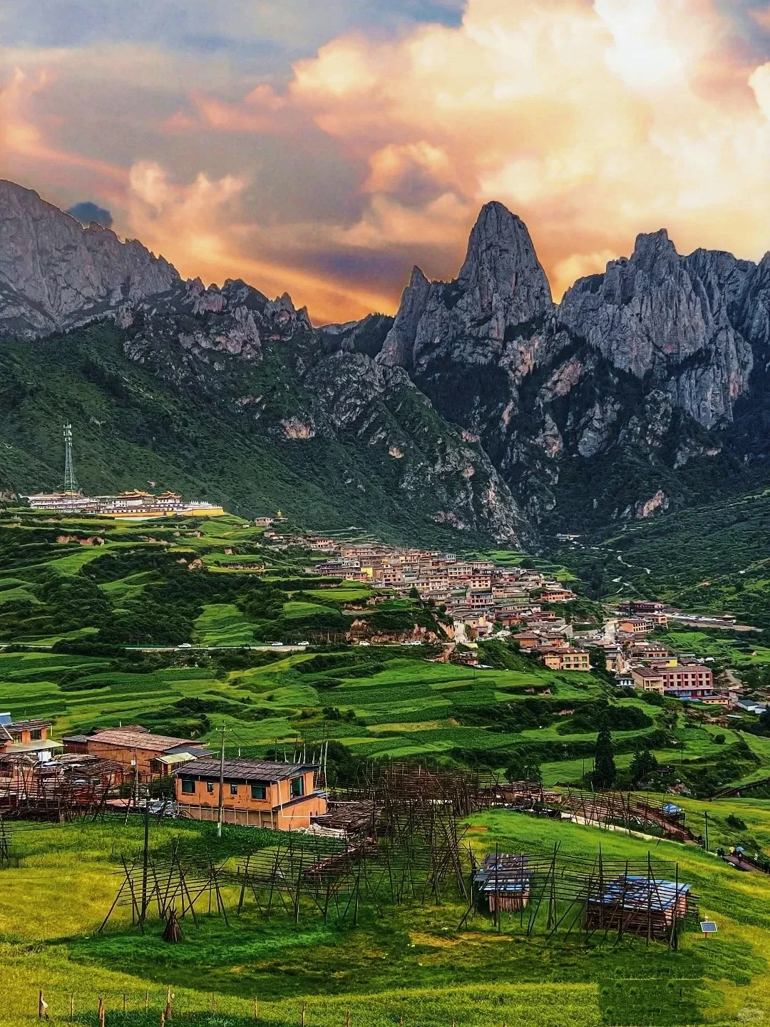 甘南的美在于沿途不经意的风景🚗