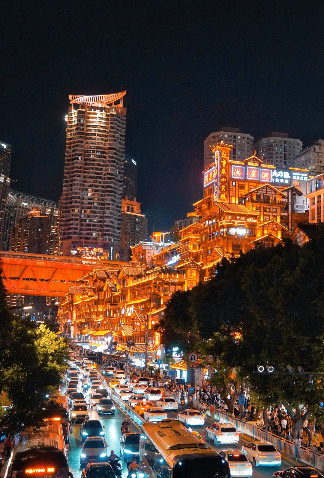 重庆洪崖洞 | 现实版千与千寻的梦幻世界