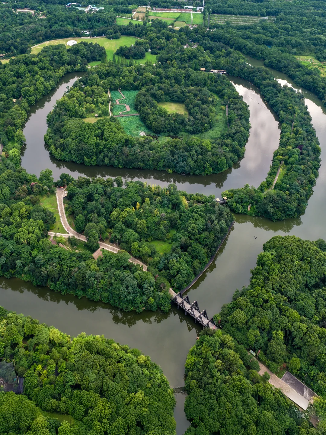 以为迪士尼够好玩了，直到我来到了这里