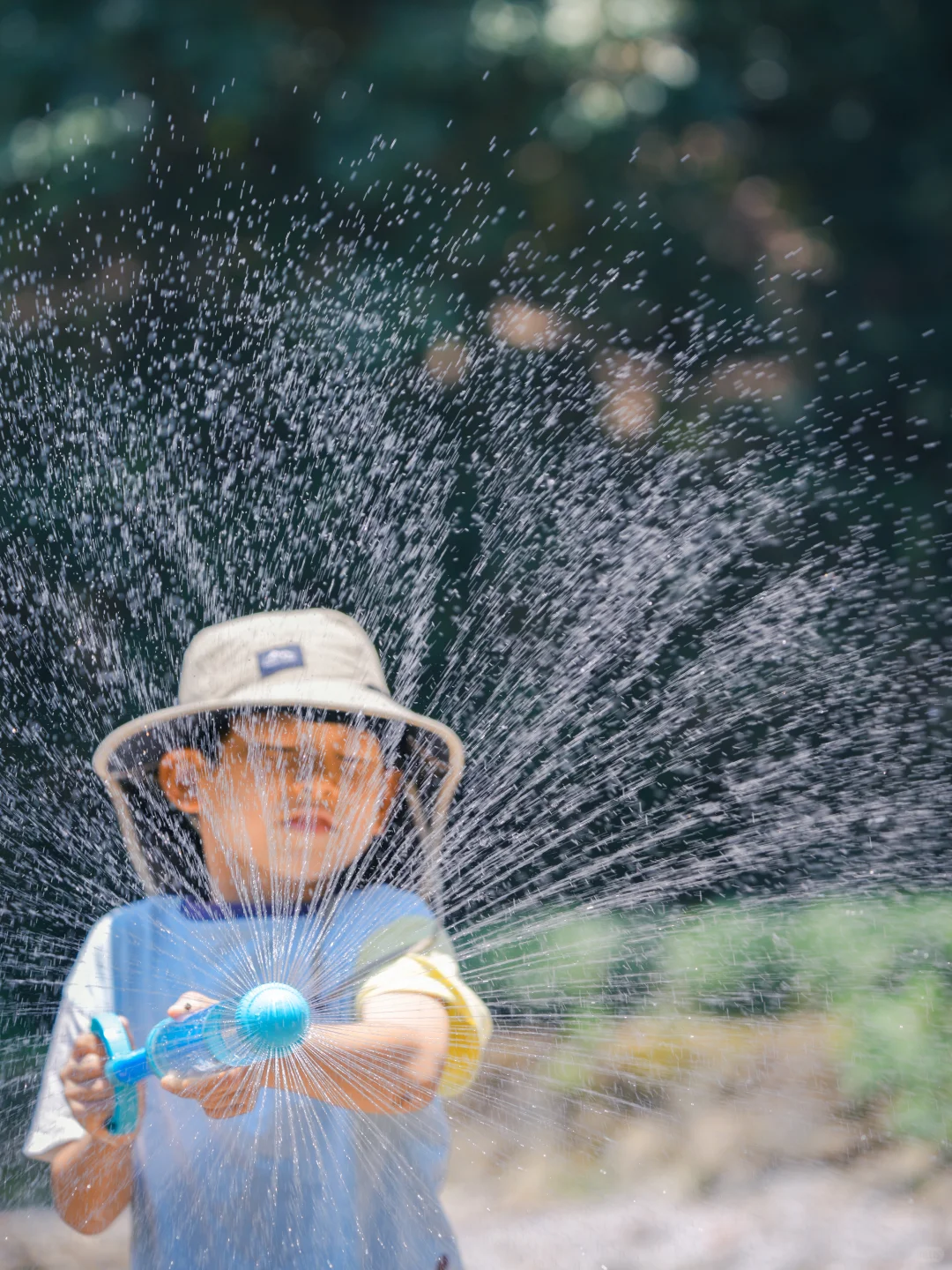 周末溜娃|去梅家坞的茶山小溪玩水