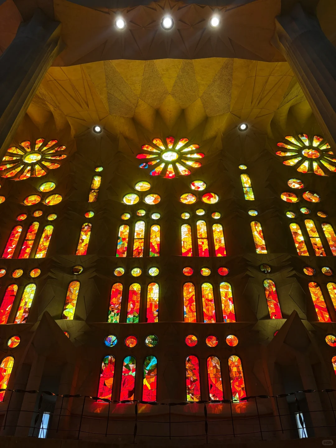 巴塞罗那圣家堂的震撼太难用言语表达了！