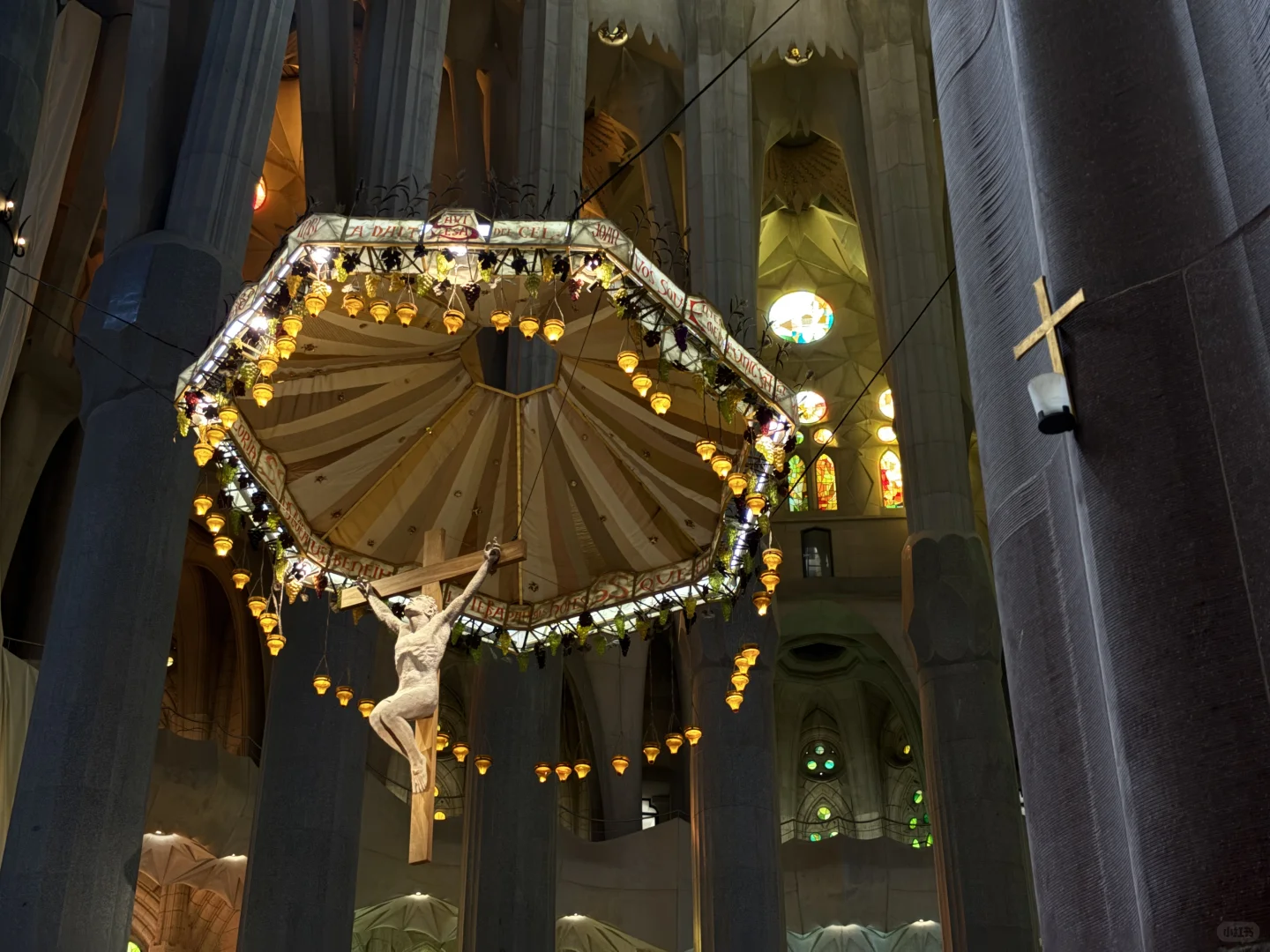巴塞罗那圣家堂的震撼太难用言语表达了！