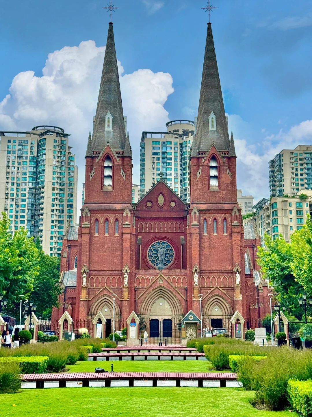 本以为外滩已经够美了，直到去了………….