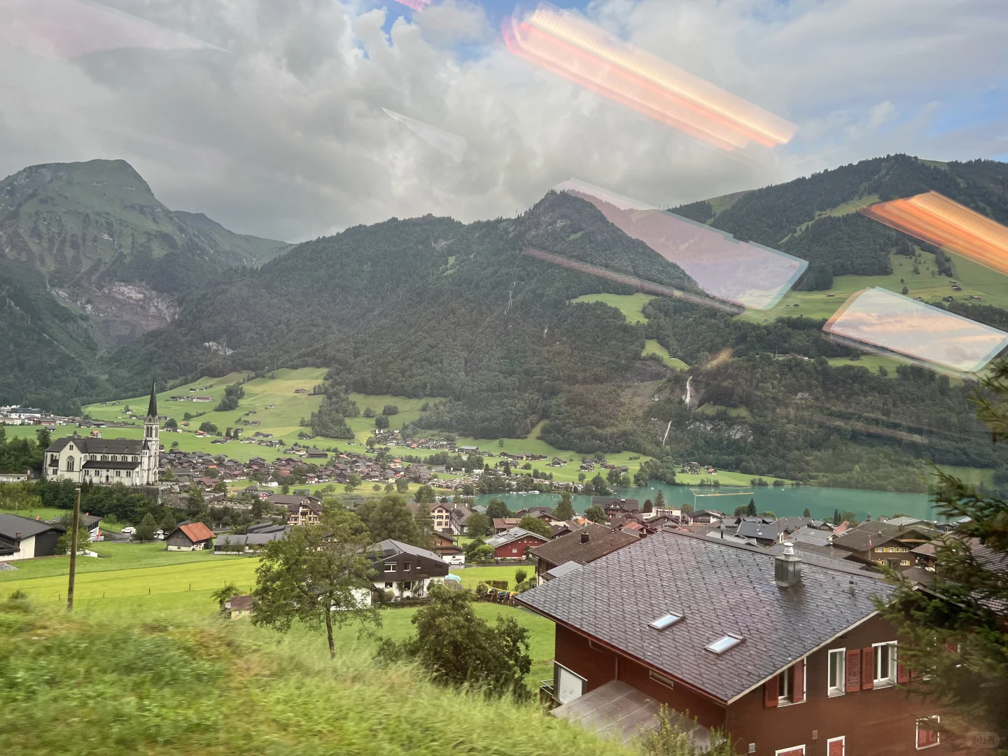 新西兰和瑞士区别