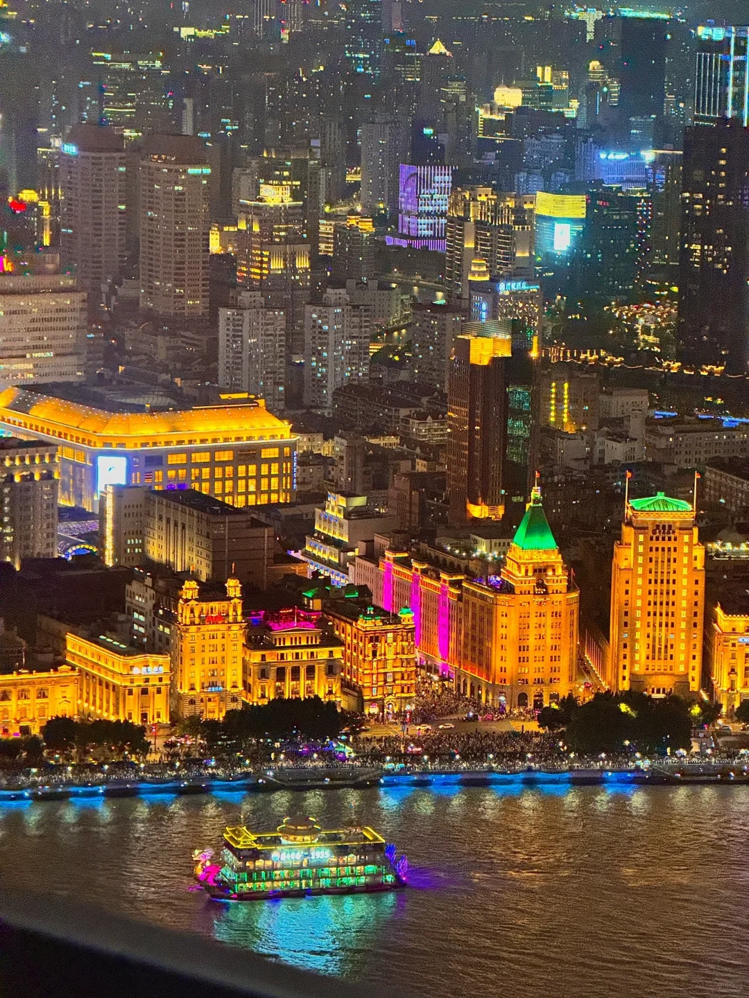 本以为外滩已经够美了，直到去了………….