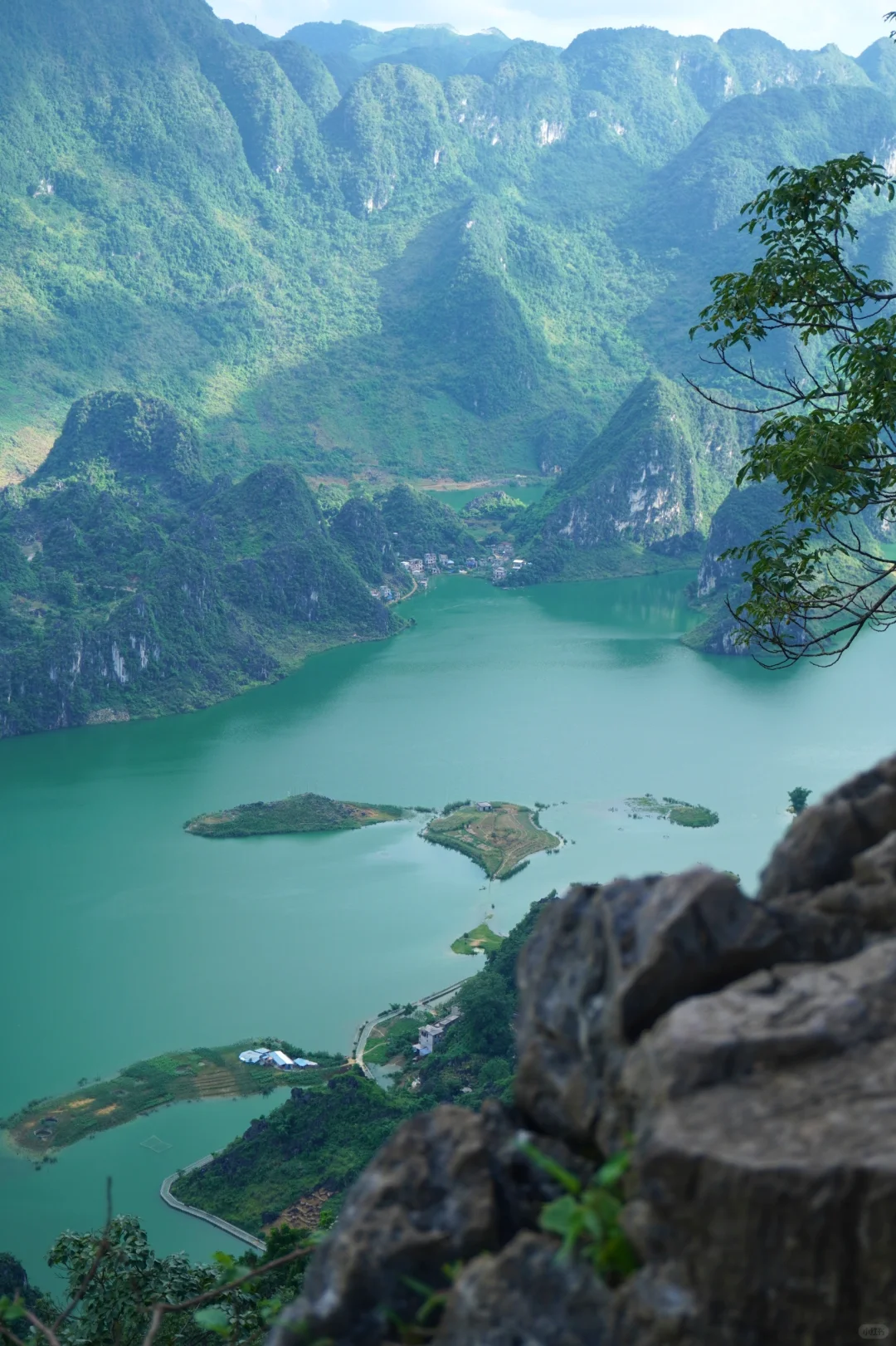 张馨予太会找了！浩坤湖真的绝美！（附攻略）