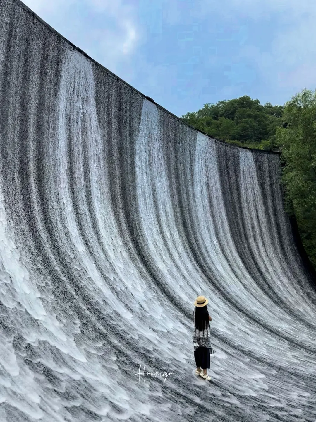 真不是国外!在河北也能看迪拜同款瀑布了‼️