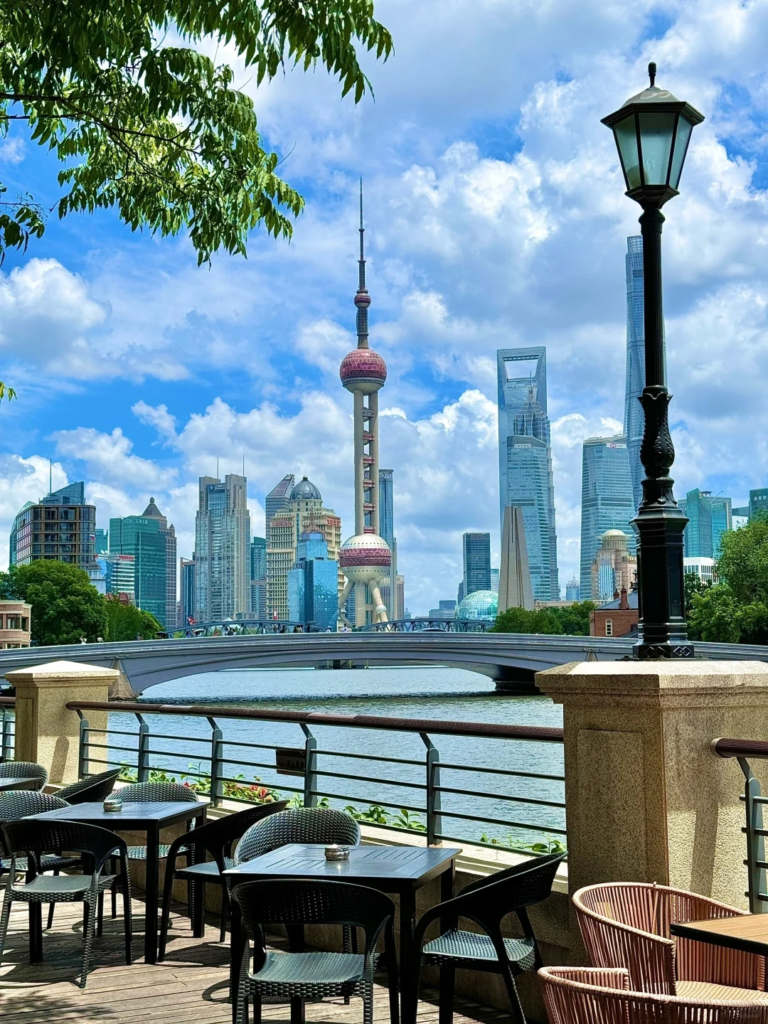 本以为外滩已经够美了，直到去了………….