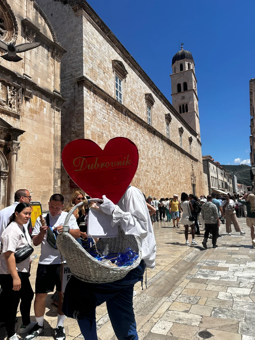 分享一点自己跟自己玩solo trip tips！