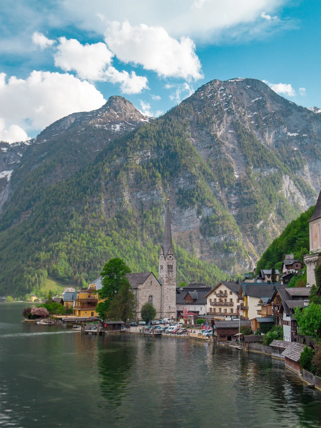 朋友圈被问疯了……没想到我真出国了