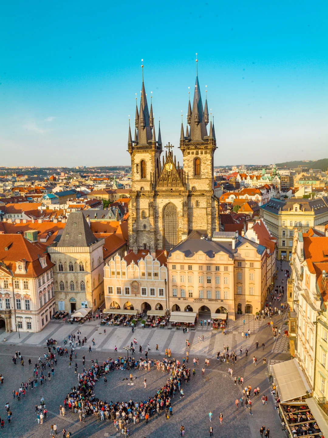 朋友圈被问疯了……没想到我真出国了