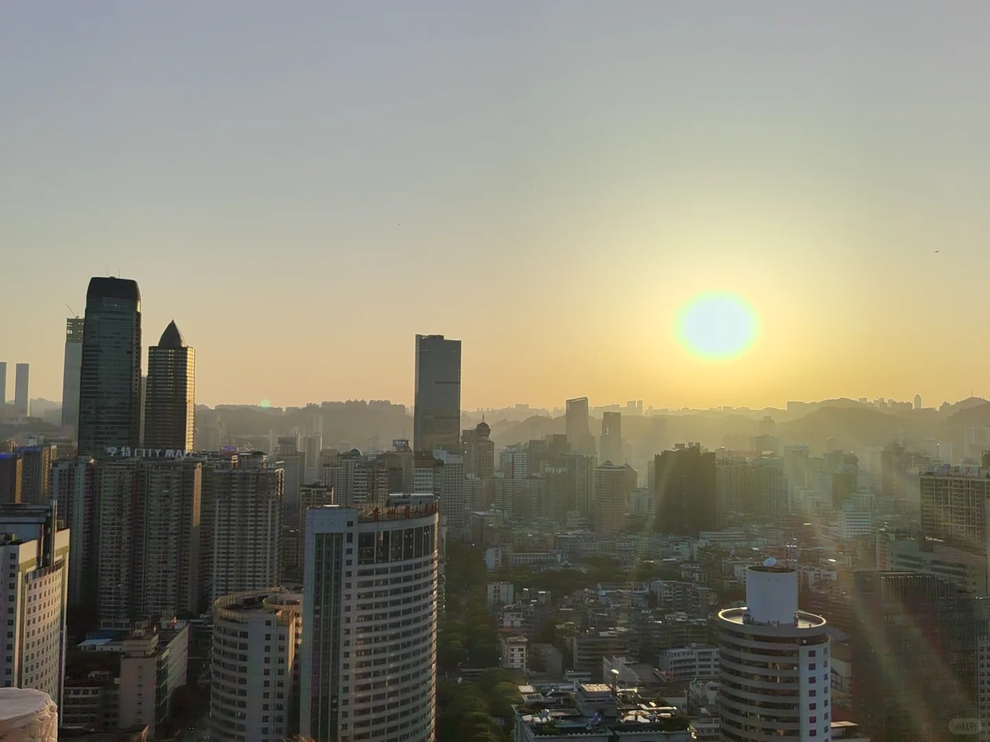 甲秀楼东山寺仙人洞一条线不走回头线路攻略