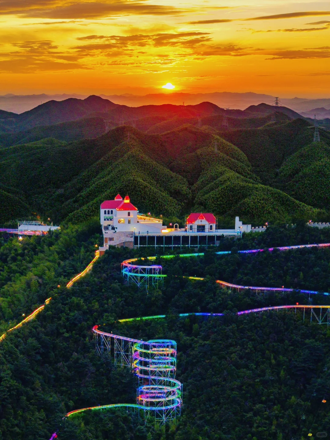 美哭了😭去了一趟莫干山，发朋友圈被问疯了