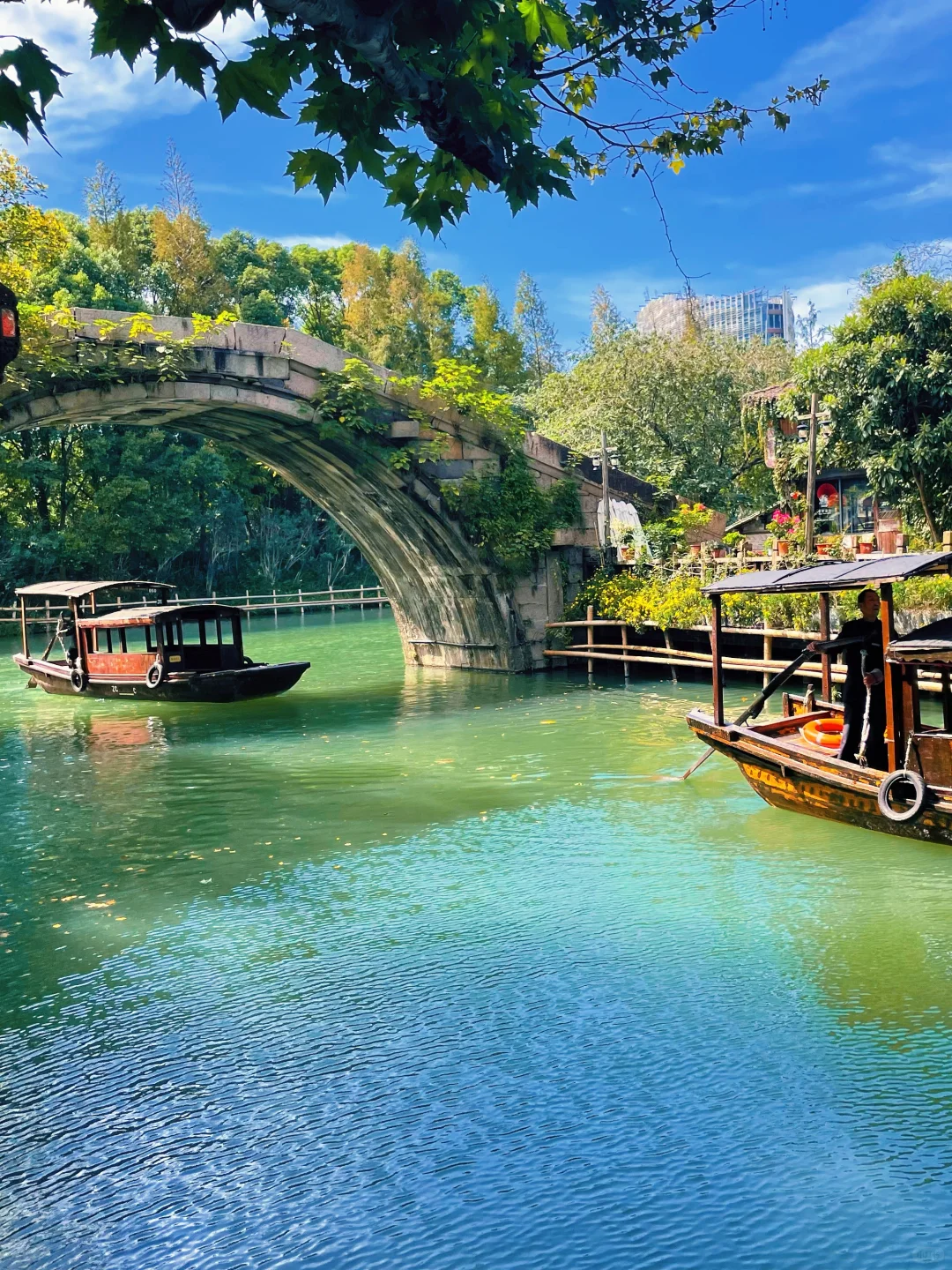 日与夜的双面乌镇