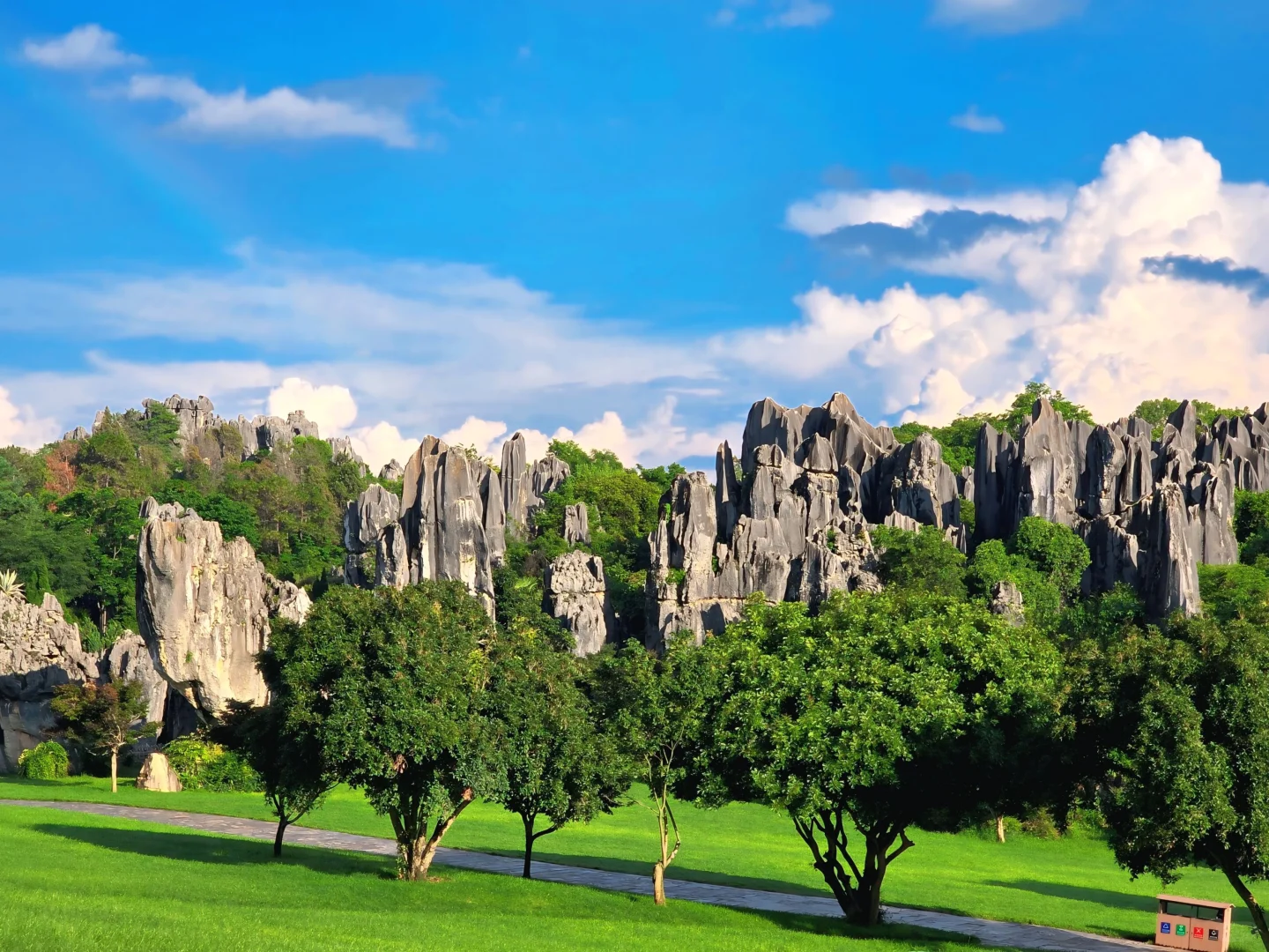 挑战全网最美石林|双彩虹下的阿诗玛🌈