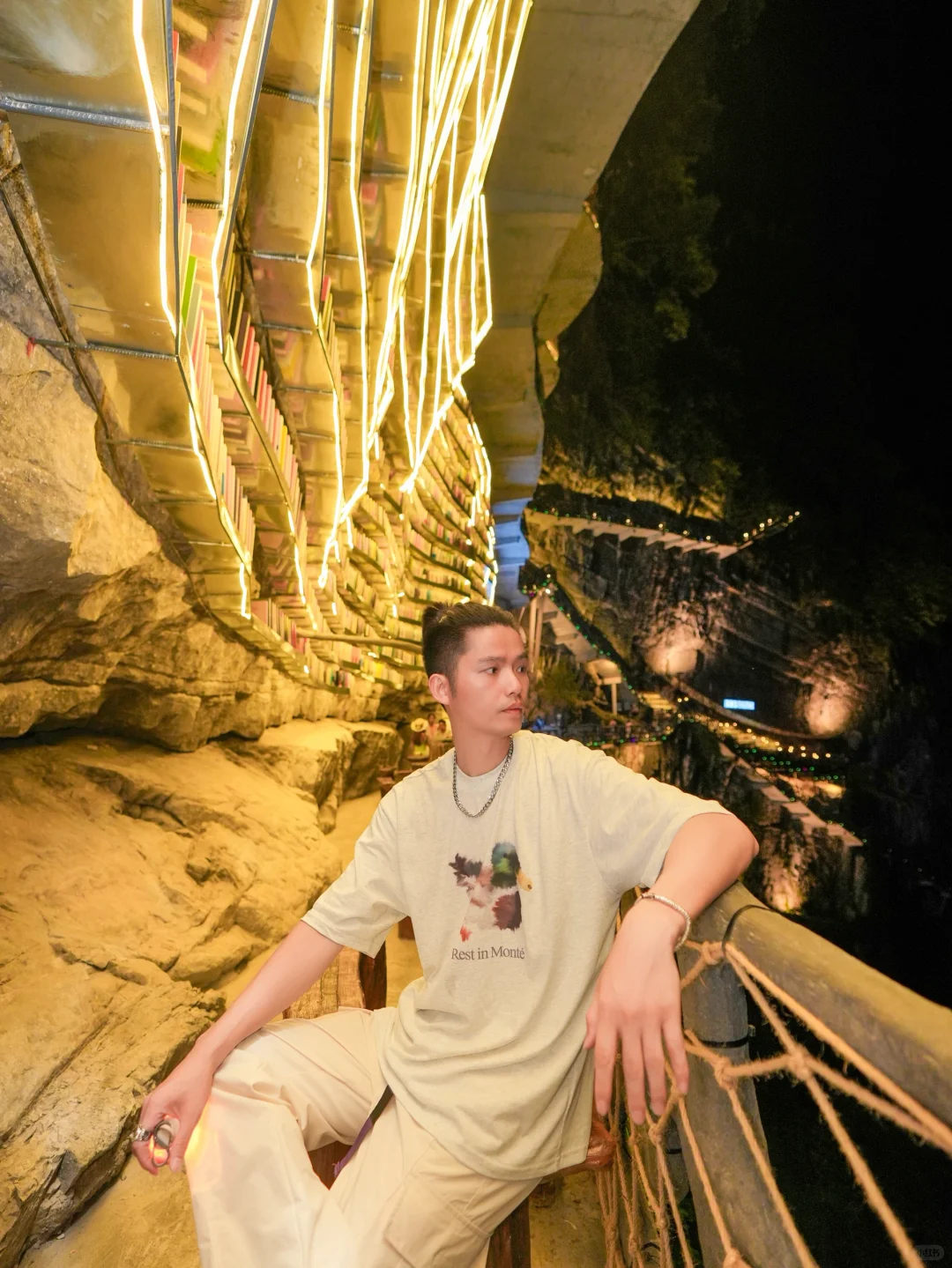 武侠梦照进现实！我穿越到了“藏经阁”