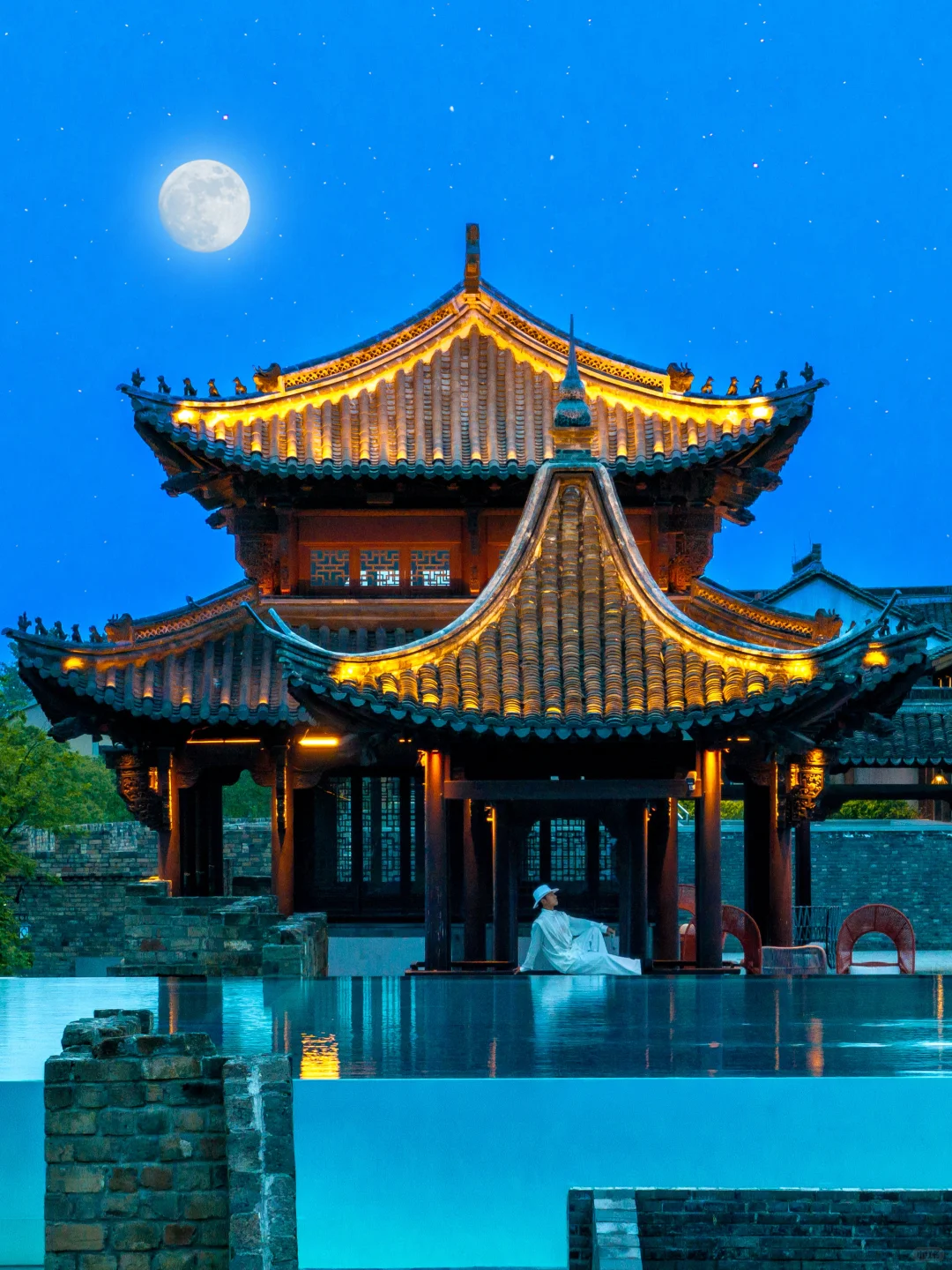 你完全想不到可以用“潮流”形容一个古城🎼