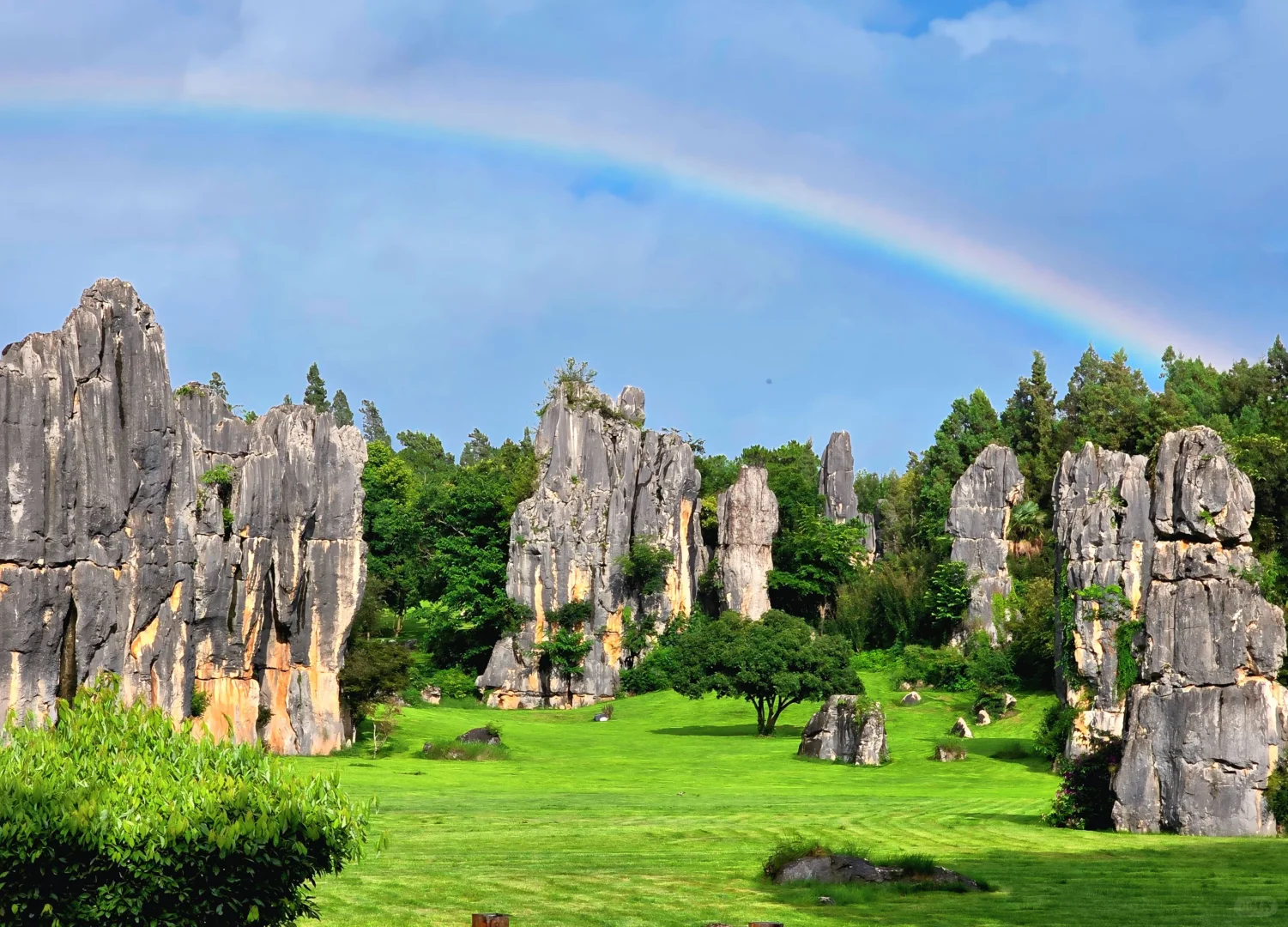 挑战全网最美石林|双彩虹下的阿诗玛🌈