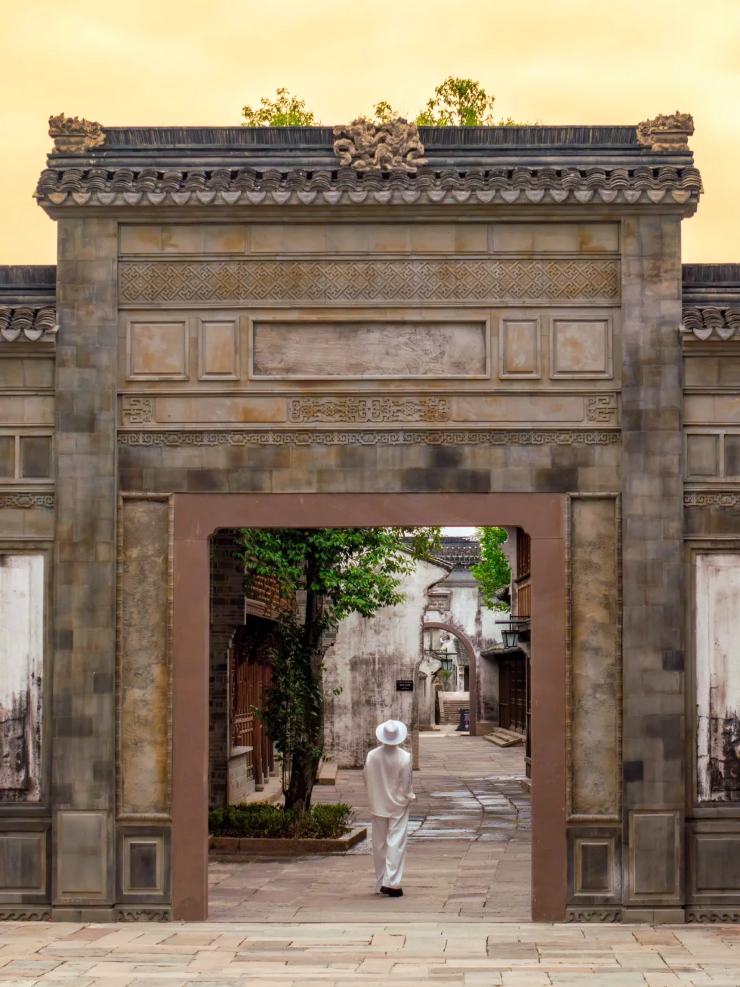 你完全想不到可以用“潮流”形容一个古城🎼