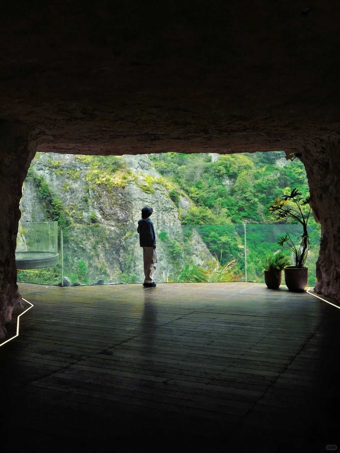 我很少用震撼来形容一座山！！