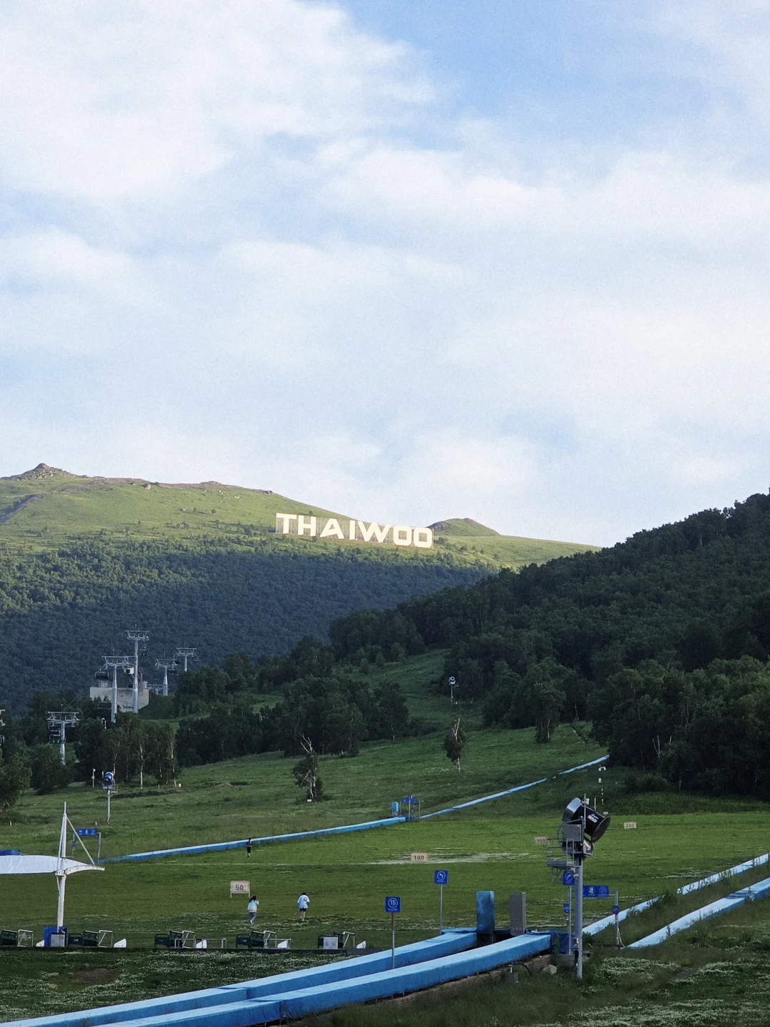 热怕了的牛马已回，崇礼避暑小镇怎么选？