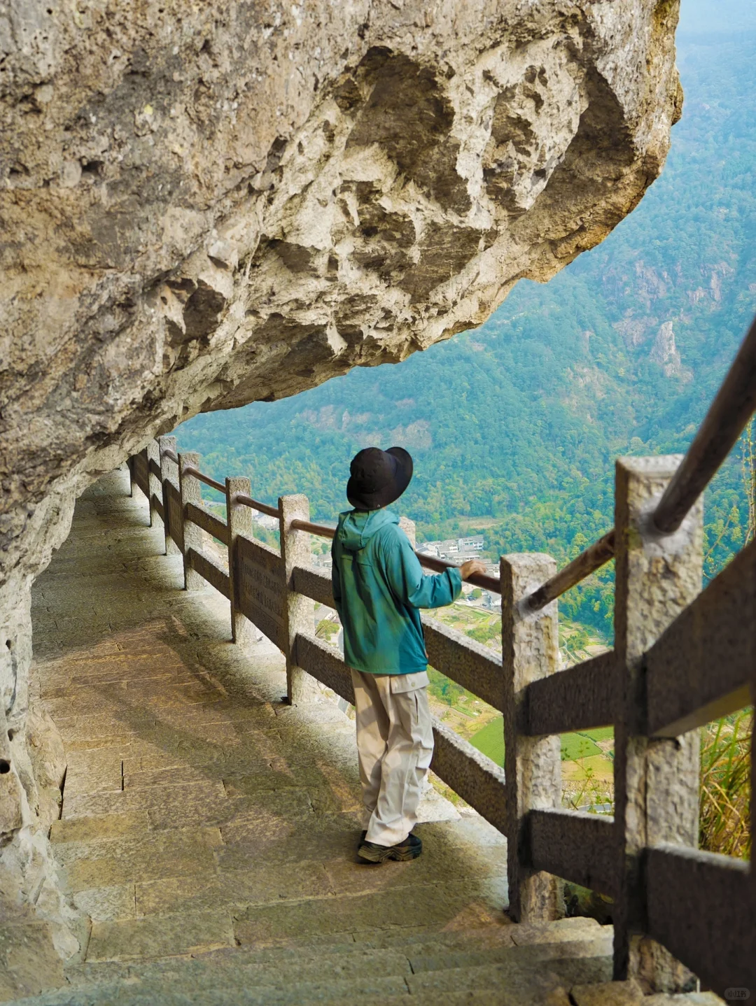 我很少用震撼来形容一座山！！