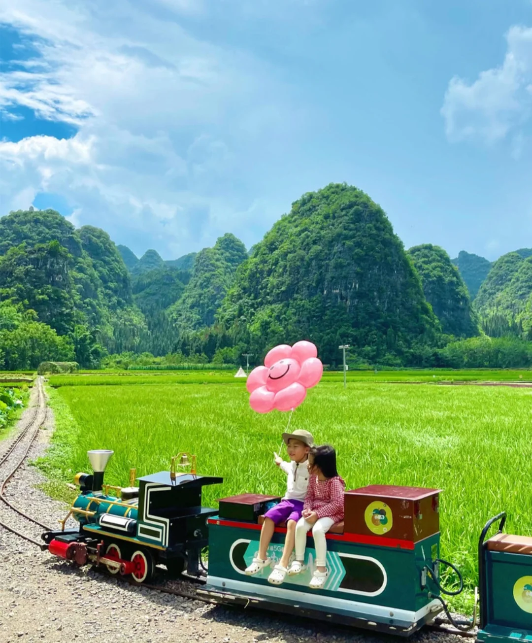 🌲带娃去22°C的兴义,真的比瑞士还震撼!