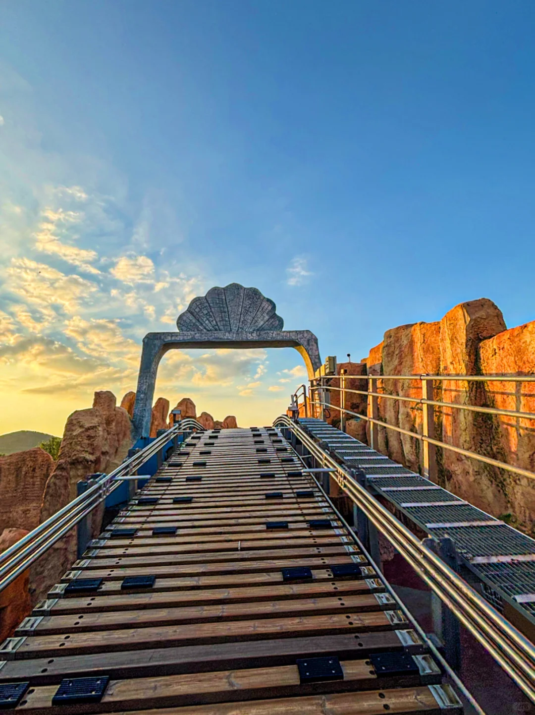 开启泰山隐藏副本,偶遇绝美落日飞车🎢