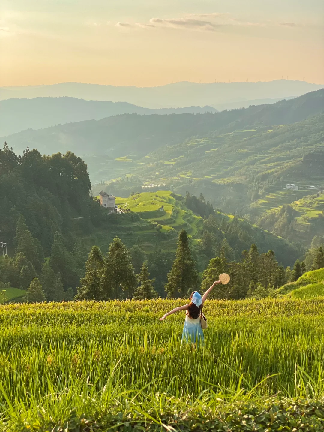 高铁直达!好像千与千寻的古村落😭Live图!!