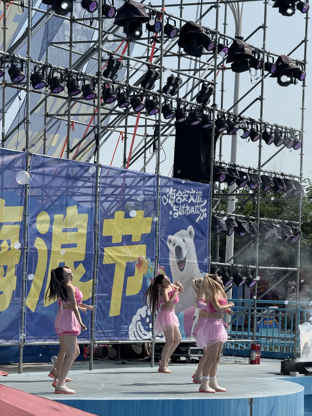 来天津极地海洋公园玩嗨了！