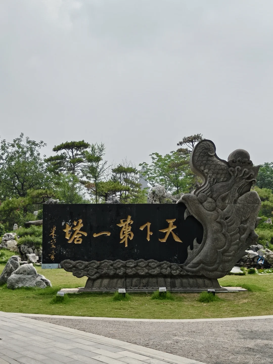 琉璃塔下莲花仙境！这几个机位真的出片