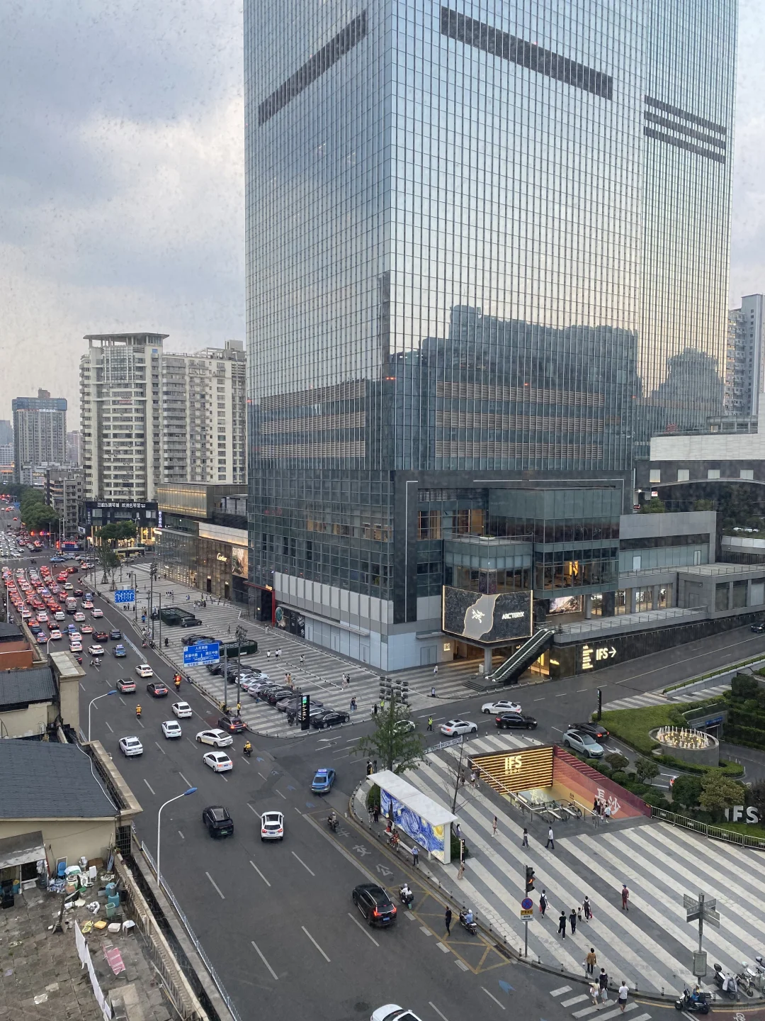 长沙本地人忠告！七八月非要来长沙的话