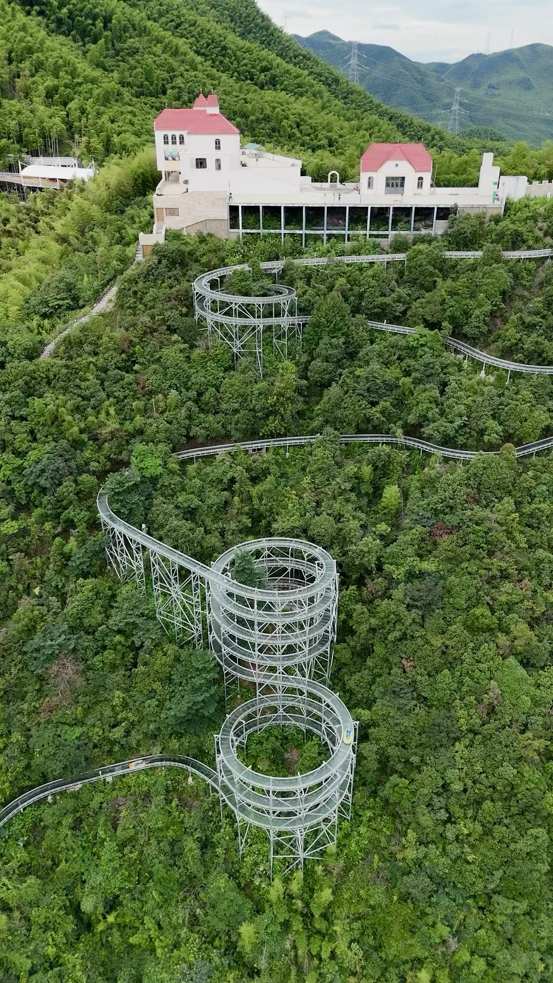 发朋友圈被问疯❓都以为我去了瑞士和冰岛