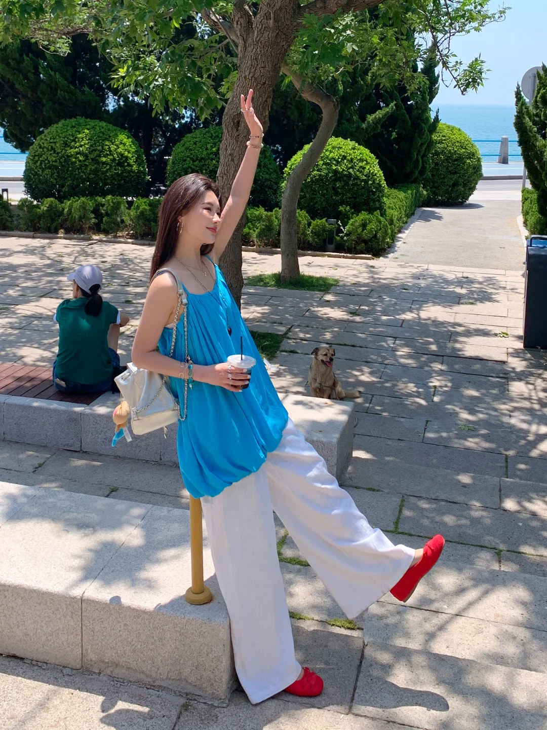 青岛的海边真是美疯了！🫧 ꕀ🌊