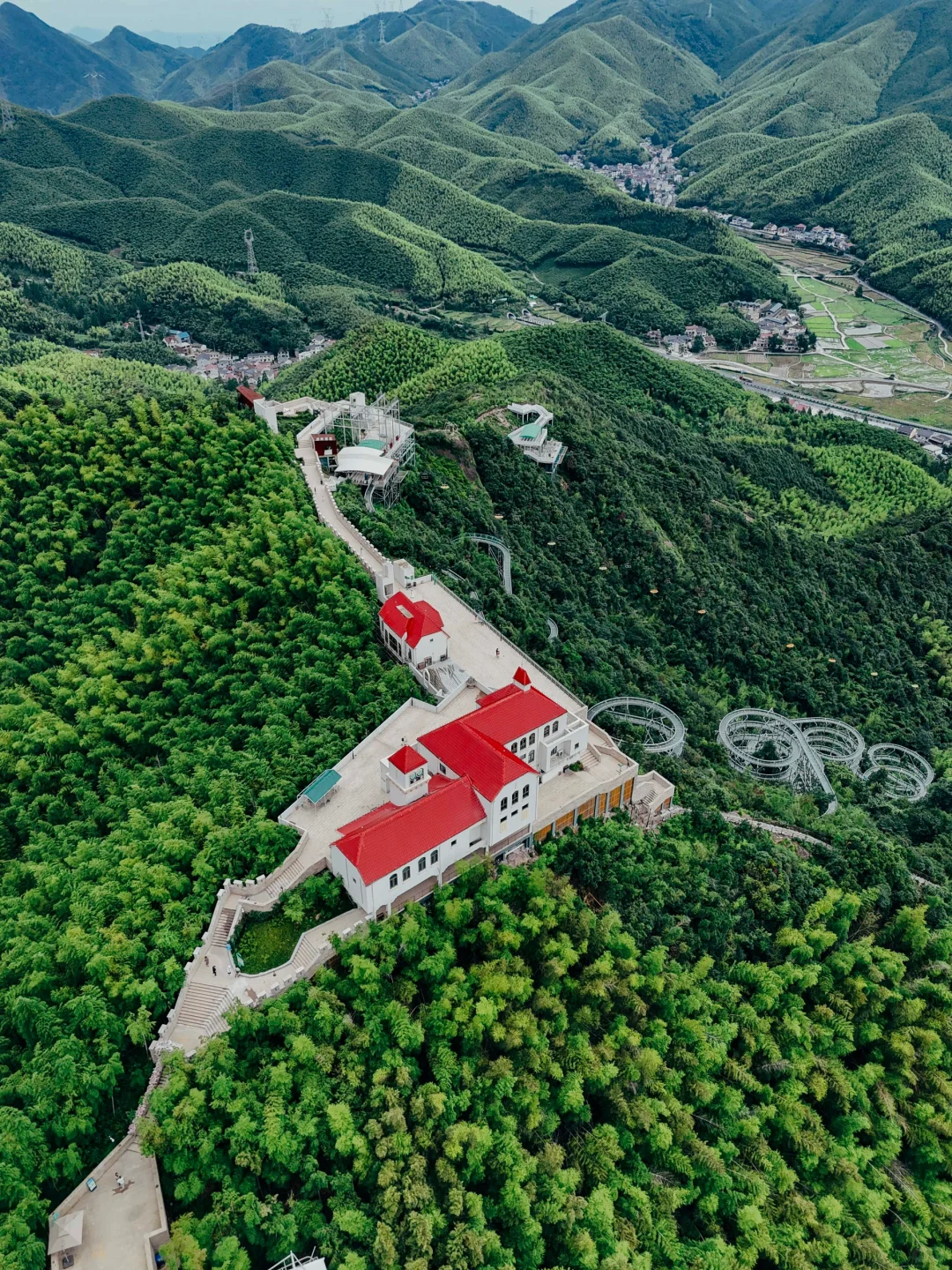 发朋友圈被问疯❓都以为我去了瑞士和冰岛