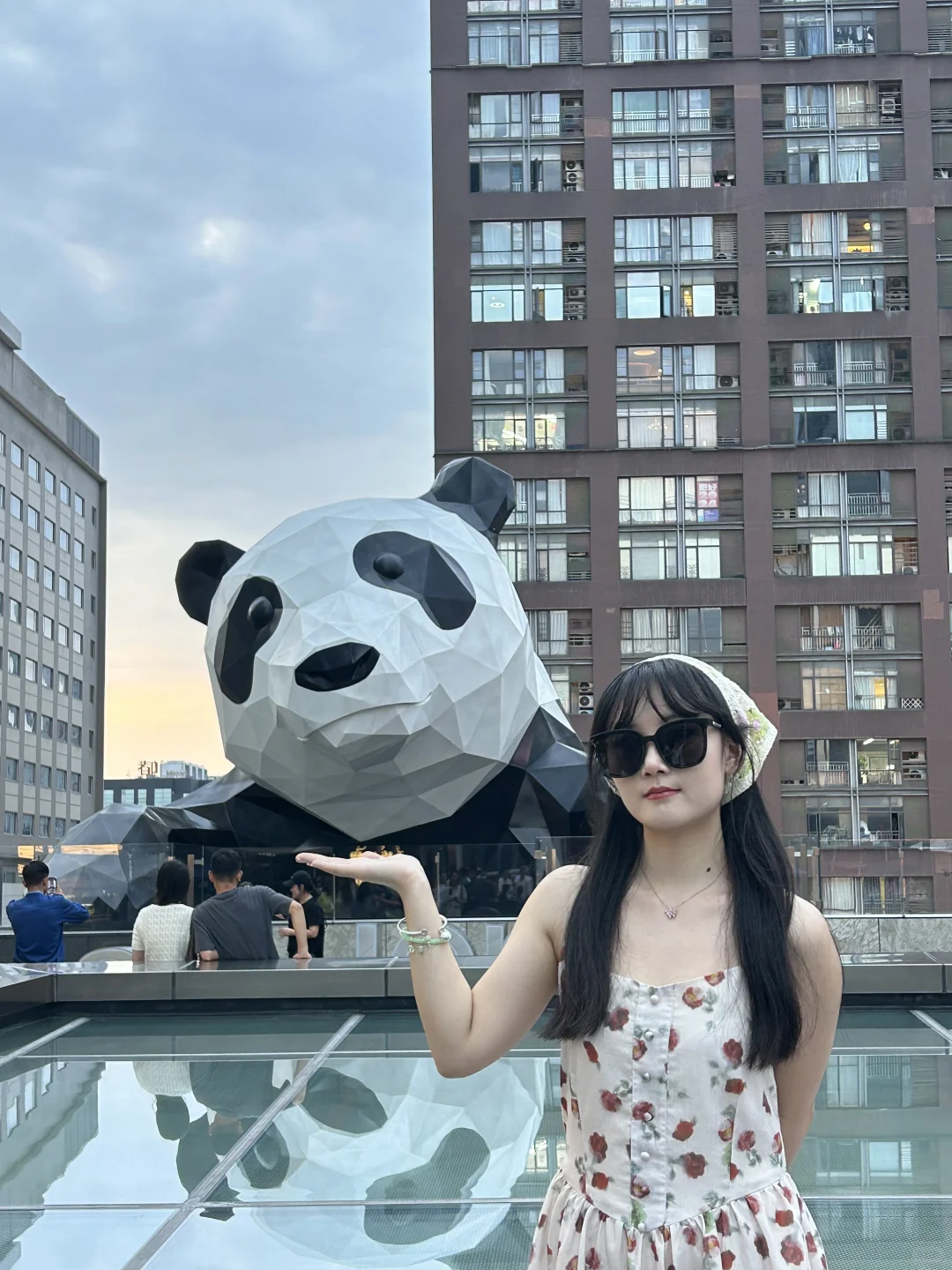 对自己熬夜做的成都攻略满意的睡不着…