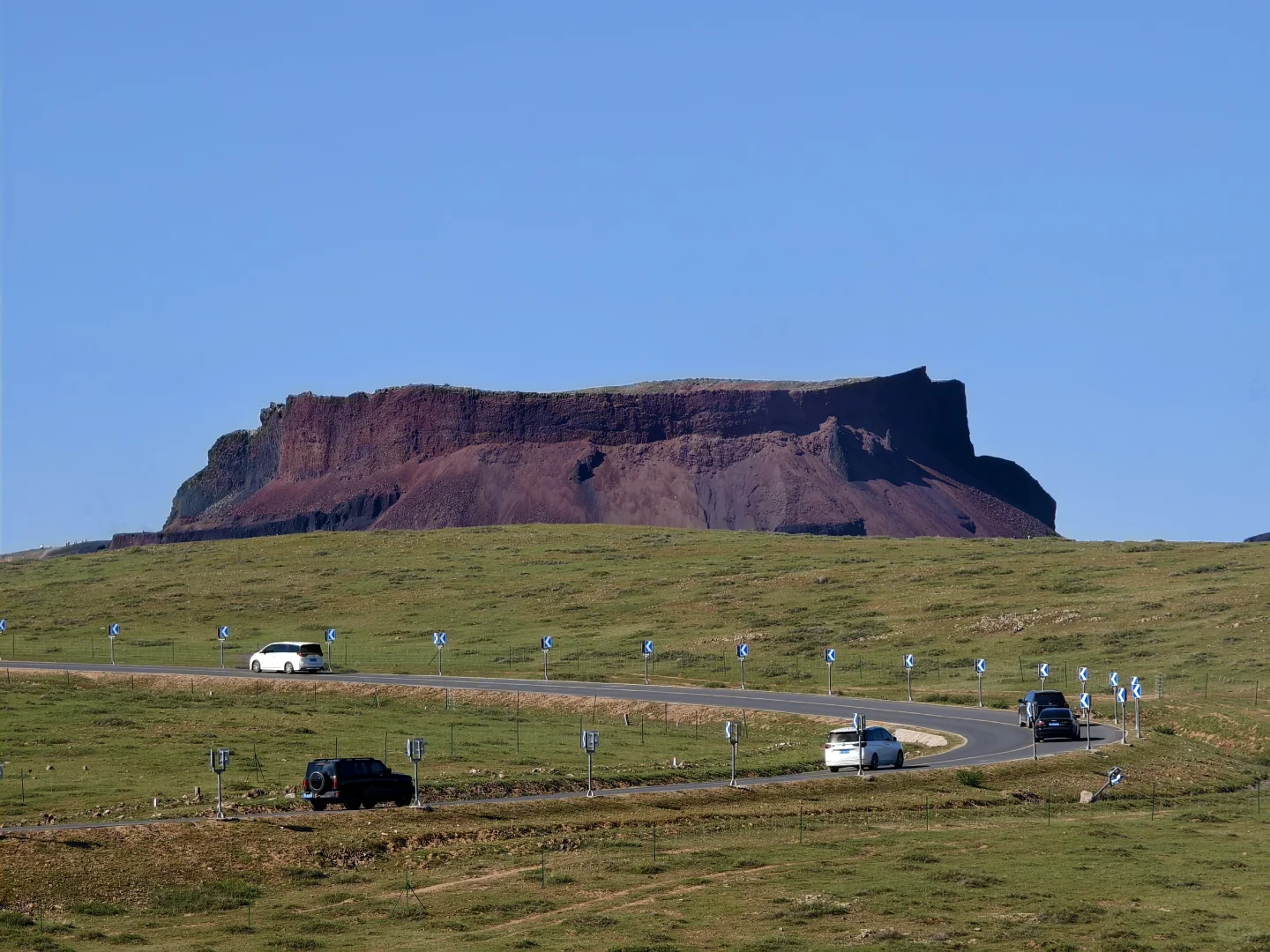 乌兰哈达火山不费腿游玩、捡玛瑙攻略