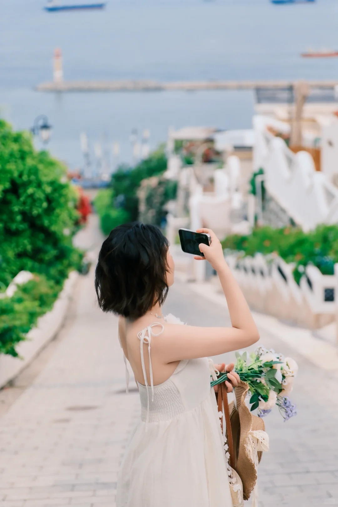 童话里的蓝白小镇🌊