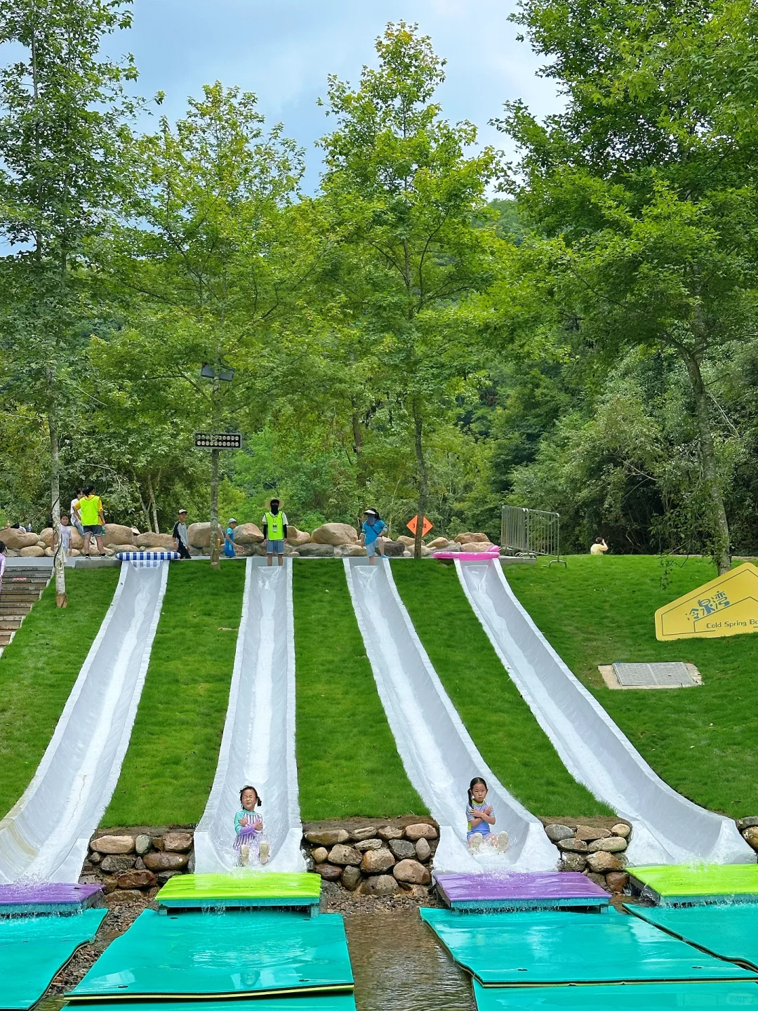 就在杭州❗️超清澈可溯溪的漂流玩水地