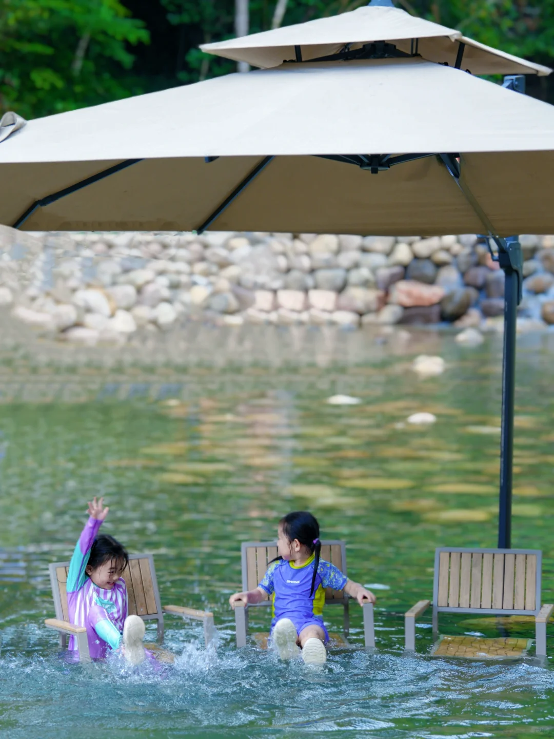 就在杭州❗️超清澈可溯溪的漂流玩水地